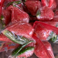 ตลาดกลางดง
