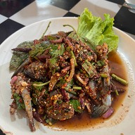 เจ๊เปีย ตำนมระเบิด