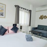 Z - Beach Resort [ ซีบีช รีสอร์ท ]