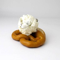 FlourFlour ice ไอส์