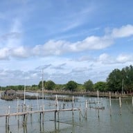 ท่าเรือลุงหมีซีฟู้ด