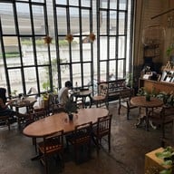 Baan Saen Saep Brewing Co.