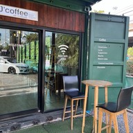 J'coffee เลียบด่วนเอกมัย-รามอินทรา (ก่อนถึงซ.นวลจันทร์)