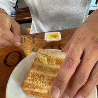 SIX O'CLOCK Breakfast & coffee