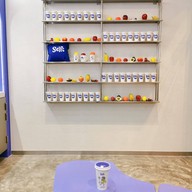 บรรยากาศ Self Smoothie น้ำผักผลไม้ปั่น ธรรมชาติ 100% ไม่ใส่น้ำเชื่อม สาธุประดิษฐ์