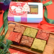 Brown Café นานาสแควร์