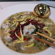 เมนูของร้าน LT Fish Restaurant True  101