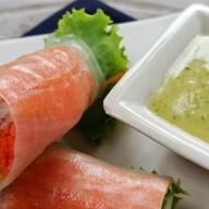 สลัดโรล แม่หมี Healthy Hut (เจ้าเก่าแม่โจ้ปาร์ค) สันทราย