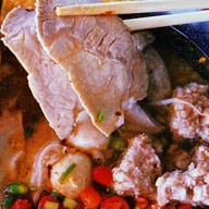 ก๋วยเตี๋ยวต้มยำ&ข้าวผัดกะเพราพริกกะเหรี่ยง -ราชพฤกษ์