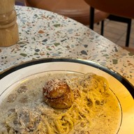Le Paris Pasta & Bakery เอกมัย เอกมัย