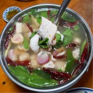 บ้านริมน้ำ