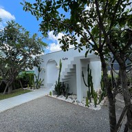 Tungtong cafe’ coffee and milk by rapeeleart wittaya