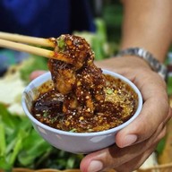 สายฟ้าแจ่วฮ้อนบุรีรัมย์ สาขาหลังวัดดอนดพรงธรรม ดอนหัวฬ่อ ชลบุรี