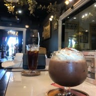 อัมพวาศรี คาเฟ่ ChuchaiBuri Sri Amphawa