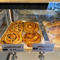 Tungtong cafe’ coffee and milk by rapeeleart wittaya