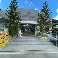 Tungtong cafe’ coffee and milk by rapeeleart wittaya