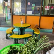 ร้านกันเองขนมจีนบุฟเฟ่ต์อิ่มไม่อั้น