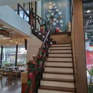 บรรยากาศ Sevendays cafe & bakehouse ประชาชื่น