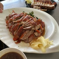 เมนูของร้าน ห้องอาหารกิ๊ดกี่ สูตรกวางตุ้งแท้ เปิดมานานกว่า 60 ปี
