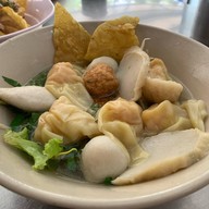 เจ๊อ้วนเย็นตาโฟ เจ๊อ้วนเย็นตาโฟ