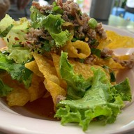 เจ๊อ้วนเย็นตาโฟ เจ๊อ้วนเย็นตาโฟ