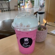 Tungtong cafe’ coffee and milk by rapeeleart wittaya