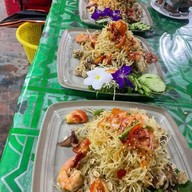 ครัวหินตั้ง