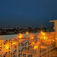 บรรยากาศ MEKAR Cafe & Bistro MEKAR Cafe & Bistro