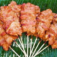 หมูปิ้งอร่อยก่อนดัง...หมูปิ้งดั้งเดิม หมูปิ้งกะทิ ร่มเกล้า