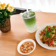 อาหารตามสั่งใกล้ฉัน