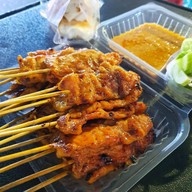 หมูสะเต๊ะแปลงนาม