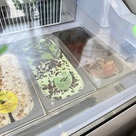 HOLA - Homemade Icecream Hola กำเเพงเเสน
