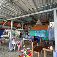 ร้านอาหารริมน้ำเรือนทหารเรือ