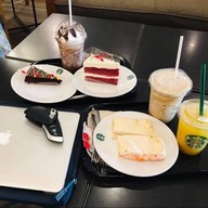 Starbucks นานาสแควร์