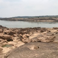 บรรยากาศ แก่งชมดาว (หาดชมดาว)