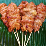 หมูปิ้งอร่อยก่อนดัง...หมูปิ้งดั้งเดิม หมูปิ้งกะทิ ร่มเกล้า