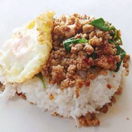 อาหารตามสั่งเด็กหอ