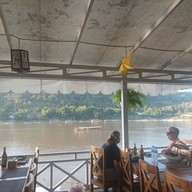 บรรยากาศ Mekong Sunset View Restaurant