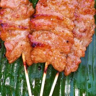 หมูปิ้งอร่อยก่อนดัง...หมูปิ้งดั้งเดิม หมูปิ้งกะทิ ร่มเกล้า