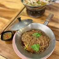 เมนูของร้าน เล้งSUPERแซ่บ+อาหารจานเดียว+ยำตำแซ่บๆ+ของทานเล่น ประชาอุทิศ 90