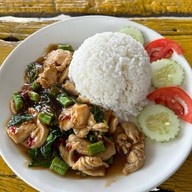 ร้านอาหารริมน้ำเรือนทหารเรือ