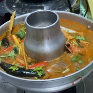 Rozali Restaurant seafood halal 33เพชรเกษม