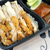 ข้าวมันไก่ตอนบุญทวี บะหมี่เกี๊ยว ข้าวหมูกรอบ ราชพฤกษ์ ปทุมธานี ปั้ม ปตท กม35