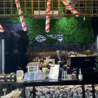 THE CAVE cafe khaoyai