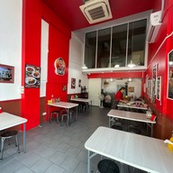 ลุงหวังกะเพราพ่นไฟ สาขาเมืองทอง