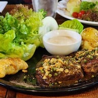 ละมุนละม่อมคอฟฟี่แอนด์สเต็ก