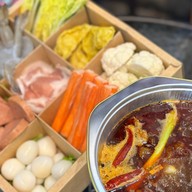 ซวงตี้ ชาบูหม่าล่า  สายด่วนซื้อกลับบ้าน xiongdi hot pot spicy