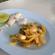 ร้านข้าวซอยพอใจ