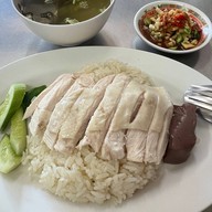 เมนูของร้าน โต ข้าวมันไก่ตอน โจ๊ก ต้มเลือดหมู ประเสริฐมนูกิจ42