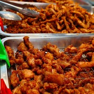 หมูทอด & ส้มตำ นายปัน( A24) วิภาวดี-รังสิต64